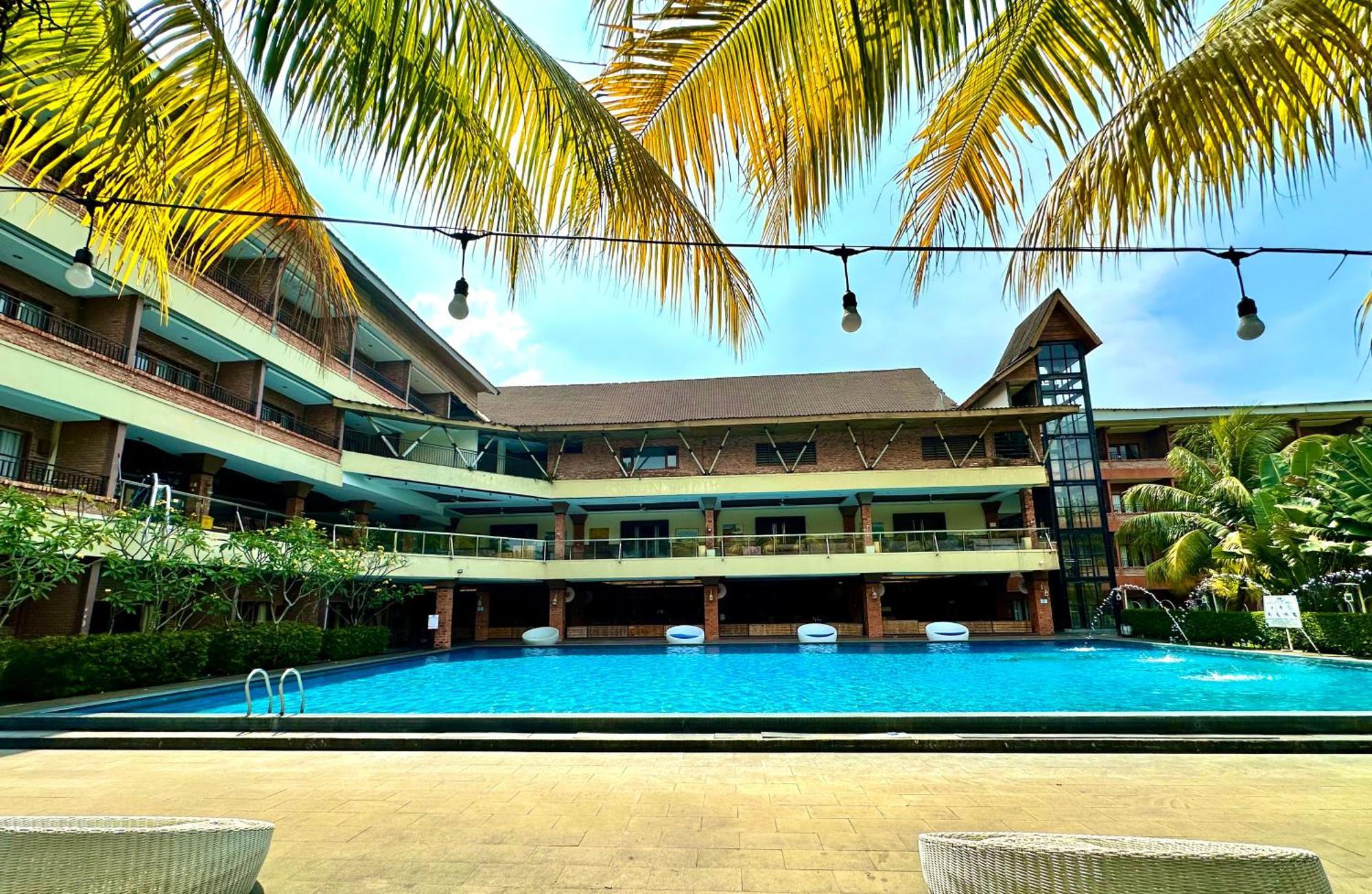 Grand Mulya Hotel Bogor Exterior foto