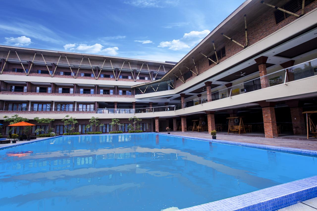 Grand Mulya Hotel Bogor Exterior foto