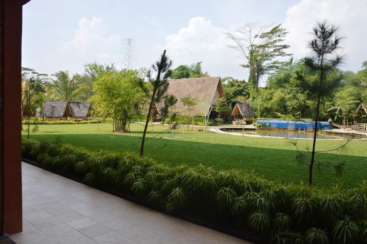 Grand Mulya Hotel Bogor Exterior foto